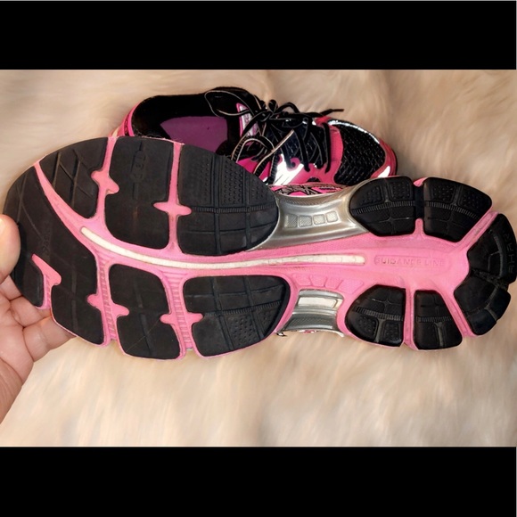 ASICS Gel Nimbus 15 Running Sneakers - Picture 7 of 7